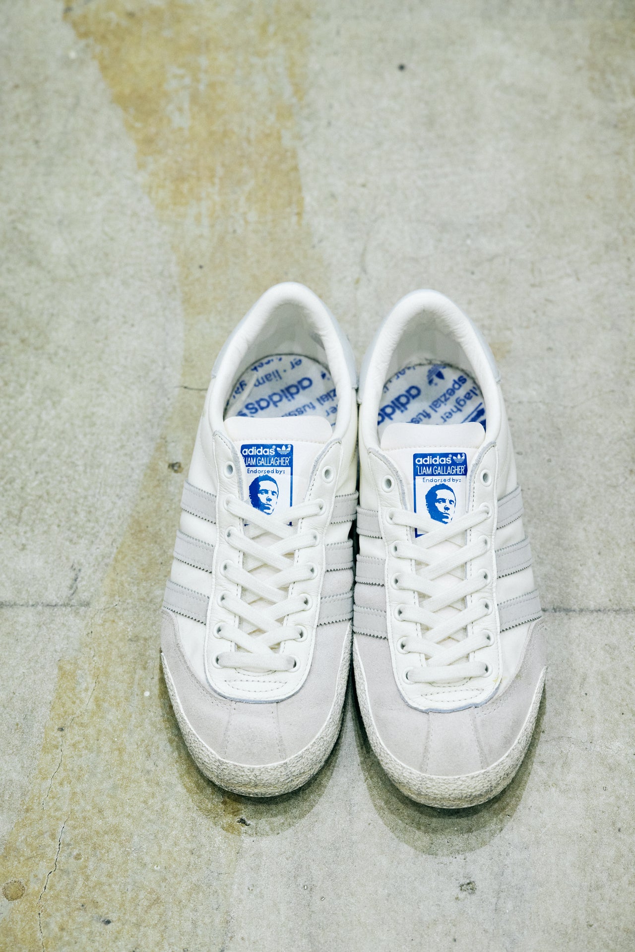 オシャレな人が買ってよかったアディダスのスニーカー〈LIAM GALLAGHER × ADIDAS ORIGINALS〉の「LG2 SPZL」