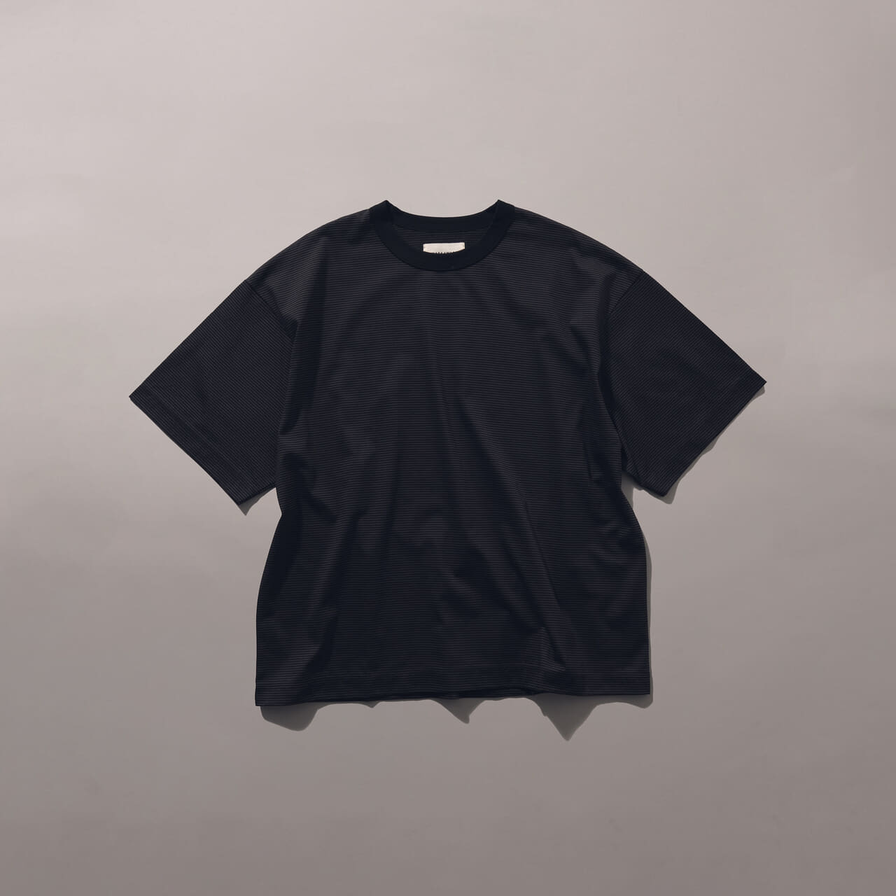 エディターが買ってよかったマーカウェアのTシャツ 黒ボーダー