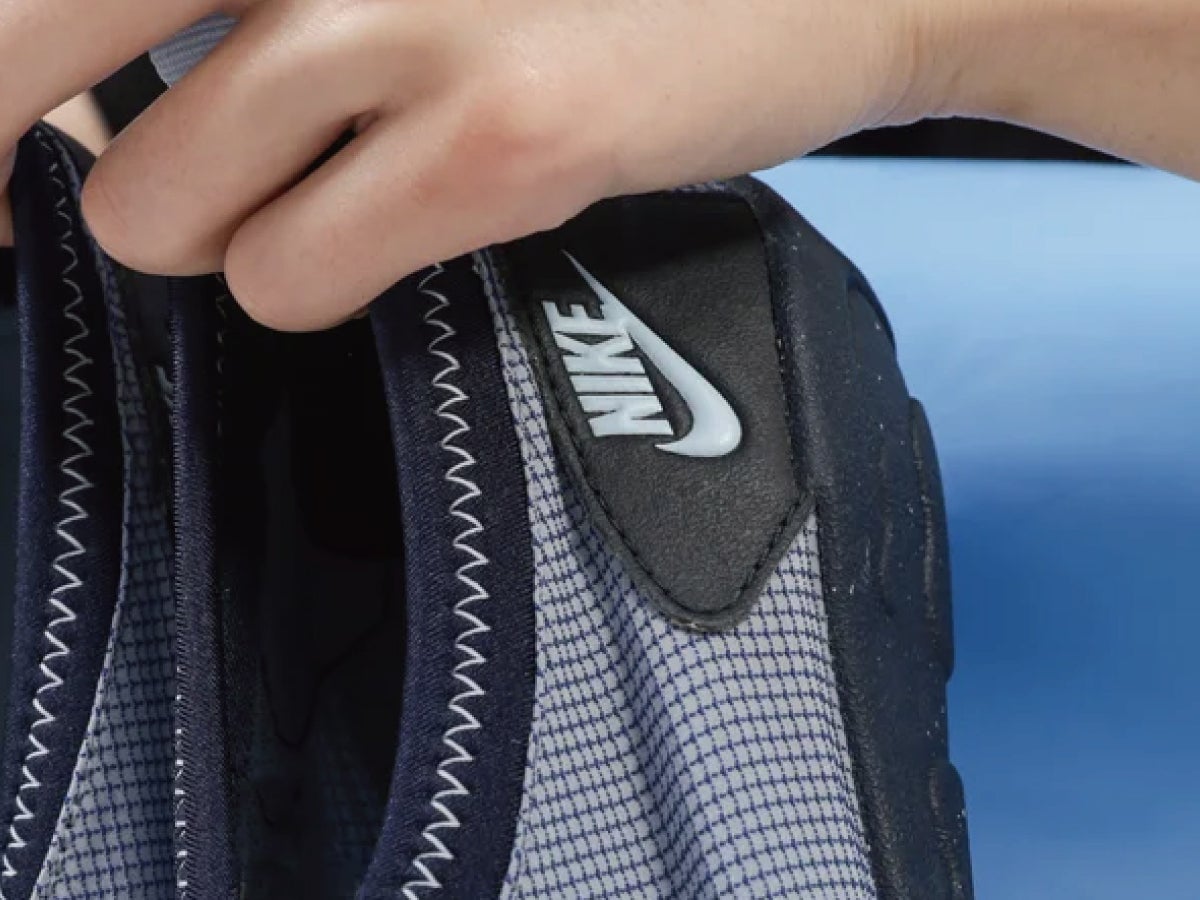 「アディダス」「ナイキ」の水用スニーカー、大人顔のブラックレザー…完売前に買うべき「モックスニーカー」３選をエディターと服好きモデルが試着＆本音レビュー！