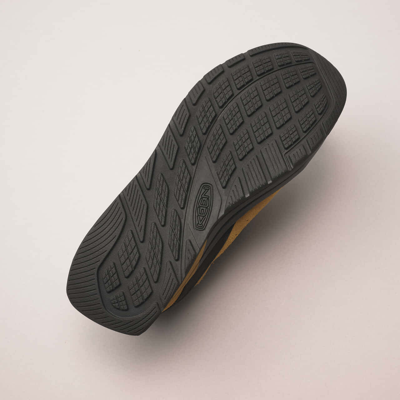 エディターが愛用するKEEN（キーン）のアウトドアスニーカー ジャスパースリーのアウトソール