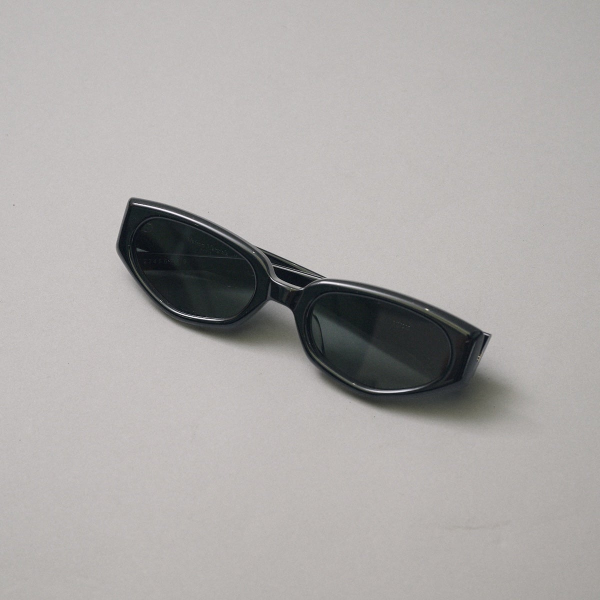MM X Gentle Monster MM205 01　前方のデザイン