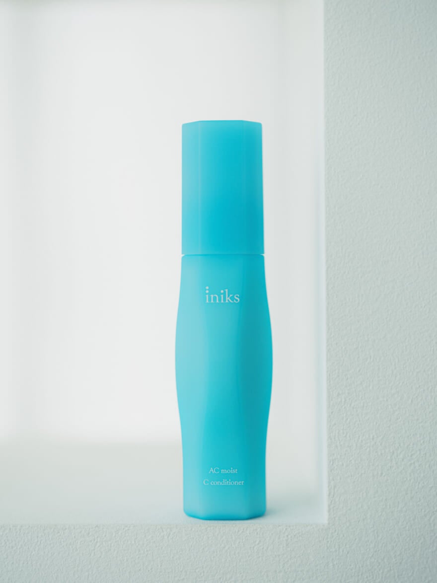 イニクスのオールインワン化粧水「ACモイスト Cコンディショナー」のボトル
