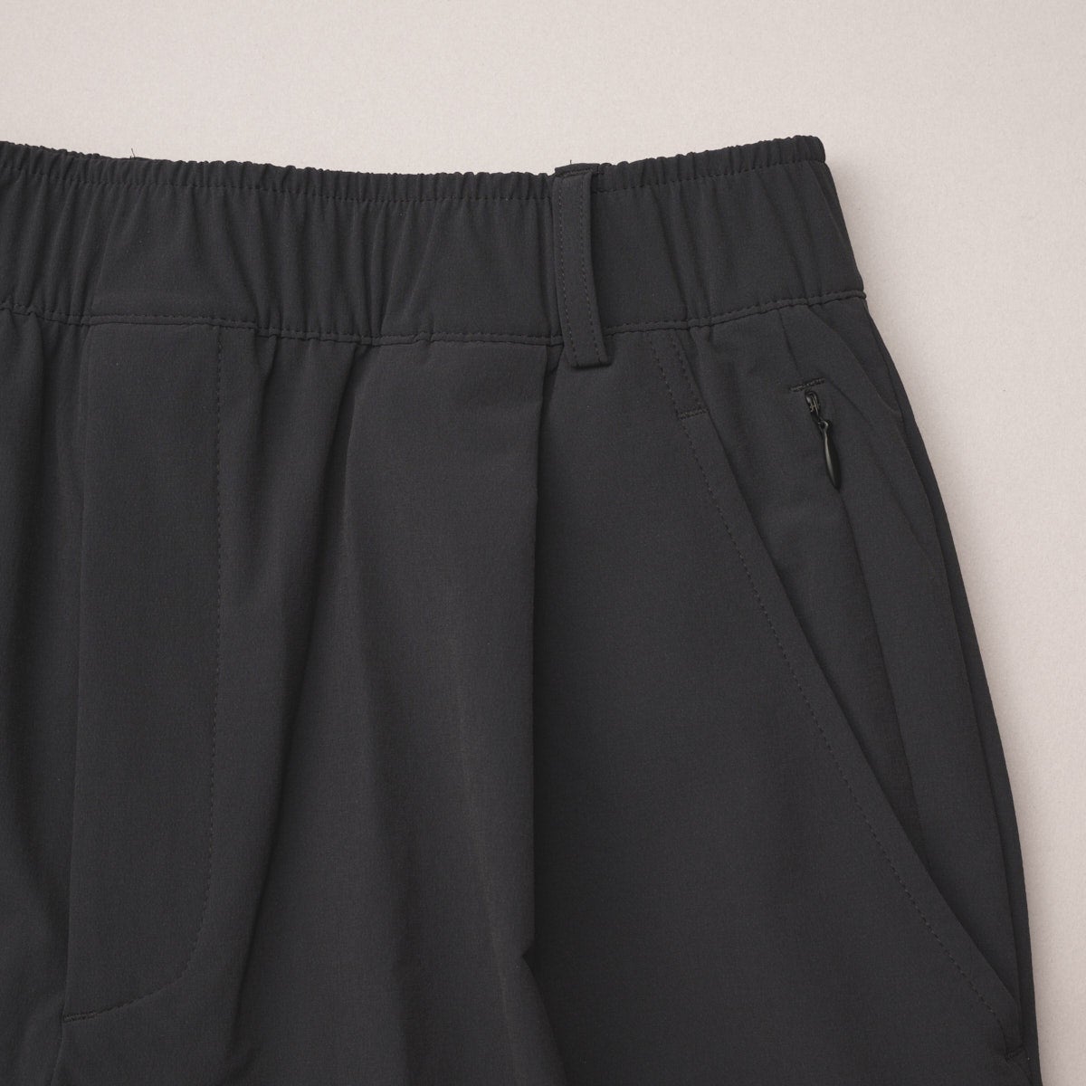 ニューバランスの愛用ワイドパンツ NB Grey Wide Pantsのウエスト