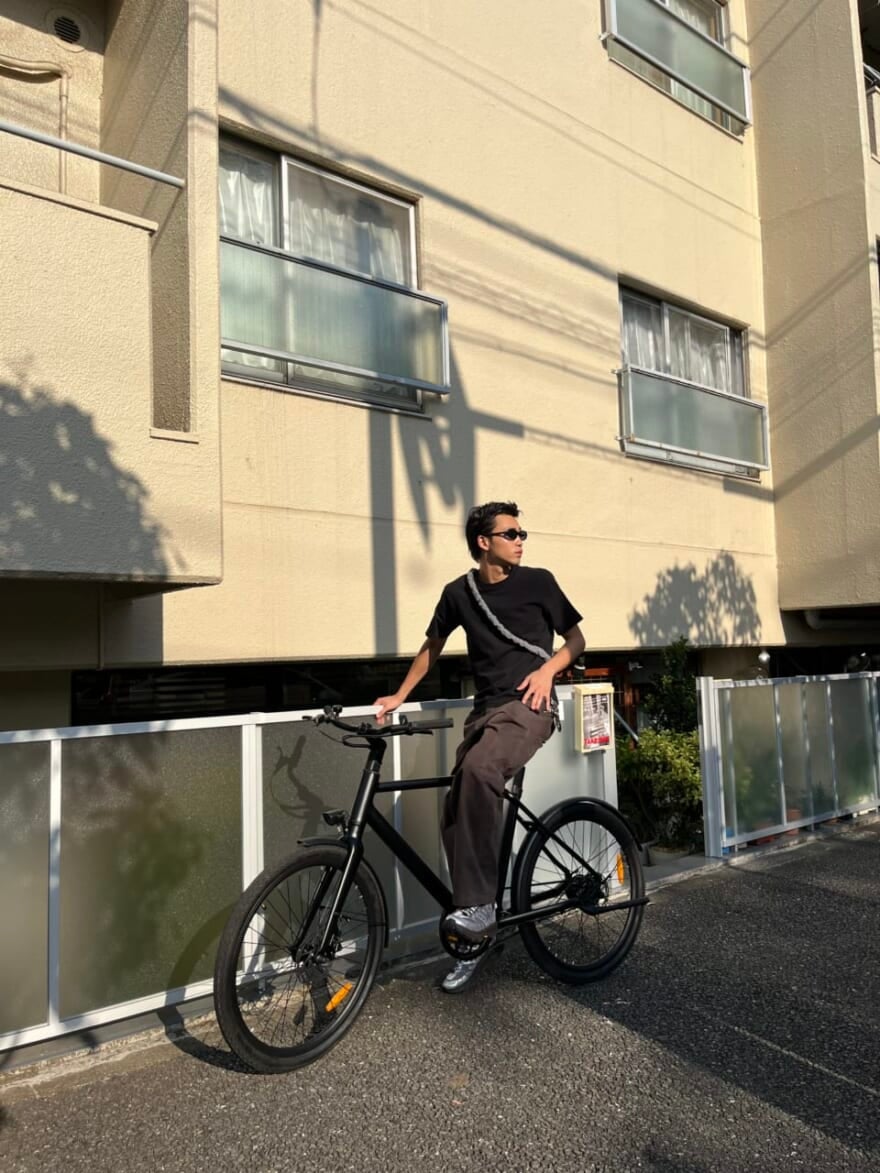 電動自転車　MOVE「MoF」に乗るメンズノンノモデル中田圭祐