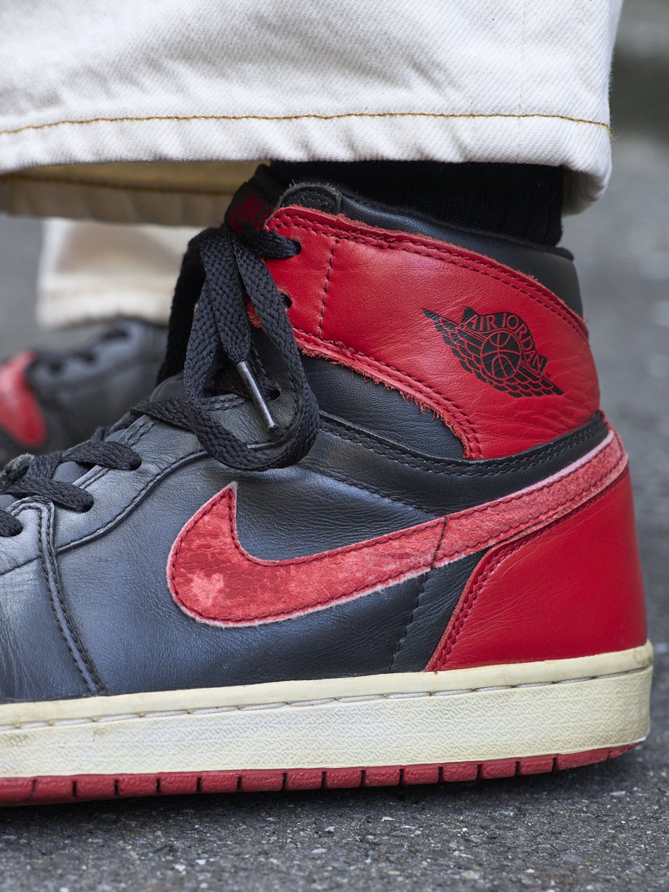 NIKE Air Jordan 1 Retro Highのサイドロゴ