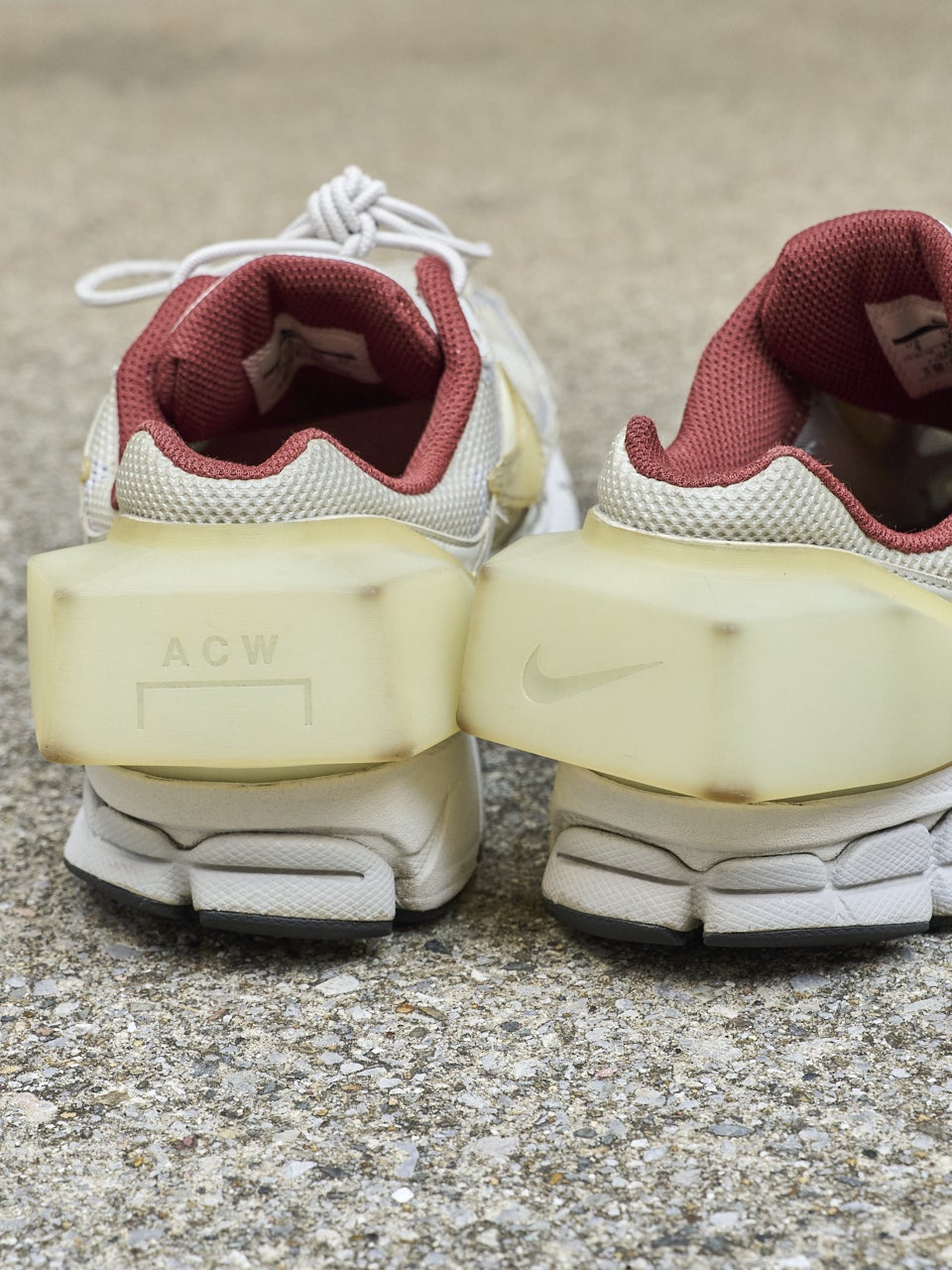 NIKE×ACWのコラボスニーカー