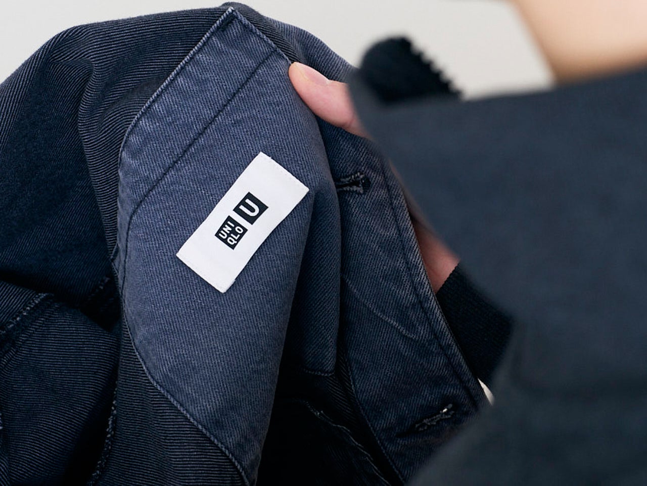 「ユニクロ ユー」新作の編集部的ベストバイ！仕事そっちのけで試着に夢中になったアイテムは？[Uniqlo U]