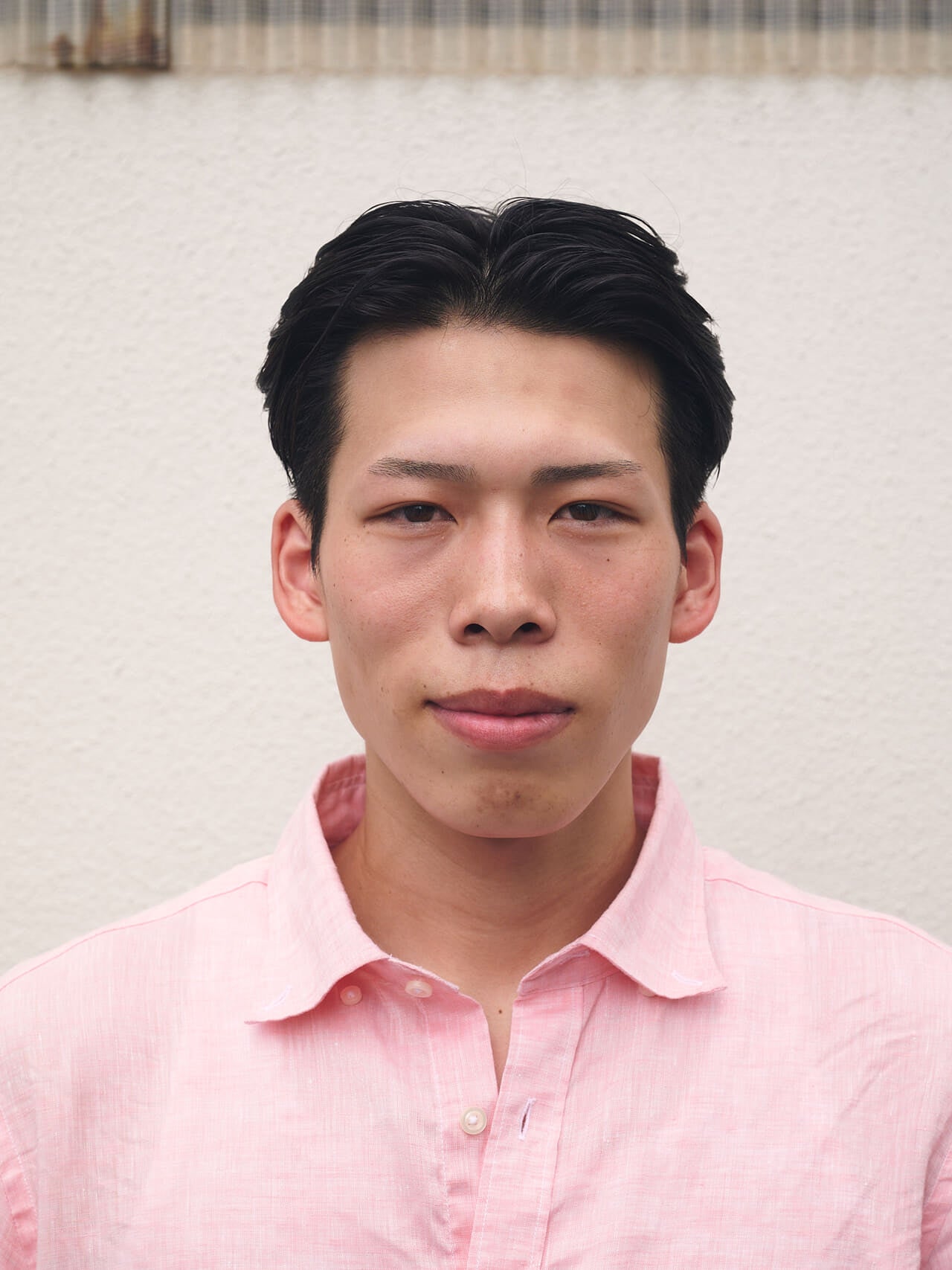 ポイントで長さを残した大人っぽさ漂うオールバック