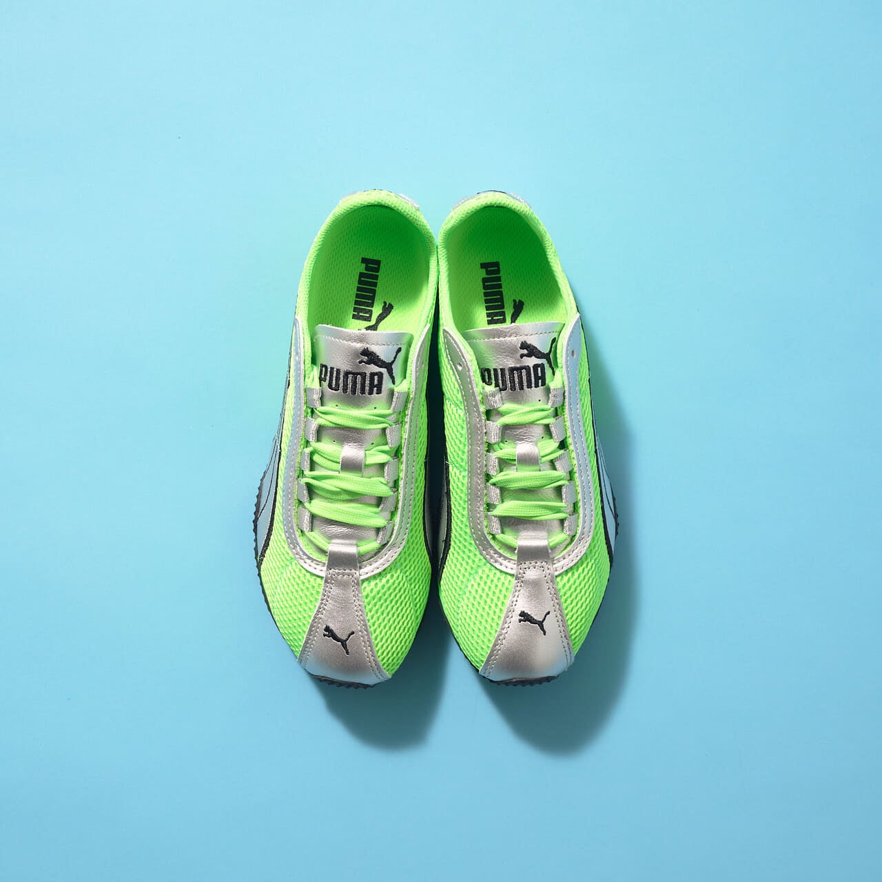 プーマ、PUMA、Hストリート OG スニーカー、上から、俯瞰