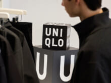 「ユニクロ ユー」は“黒じゃない”クールな大人色が着たくなって。Uniqlo U 2025年秋冬新作を試着＆本音レビュー！