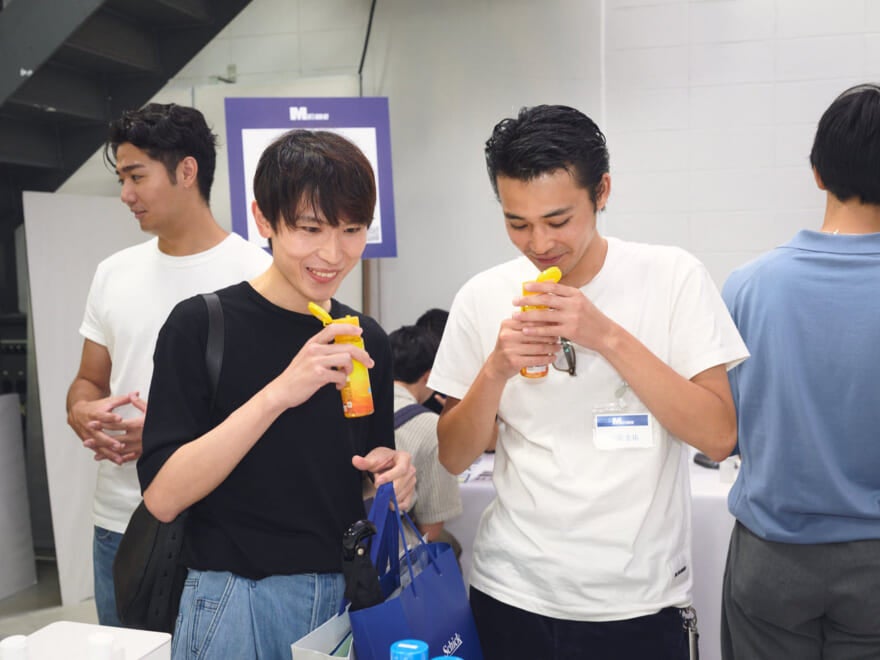 メンズノンノ美容大賞2025 モデルと触れ合う読者①