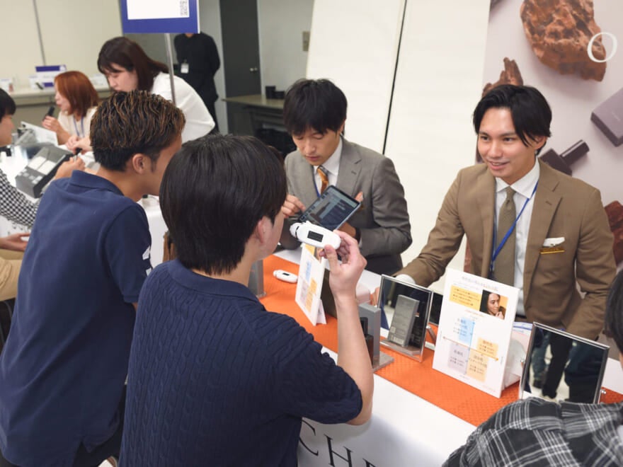 オーカー ブースの様子 読者