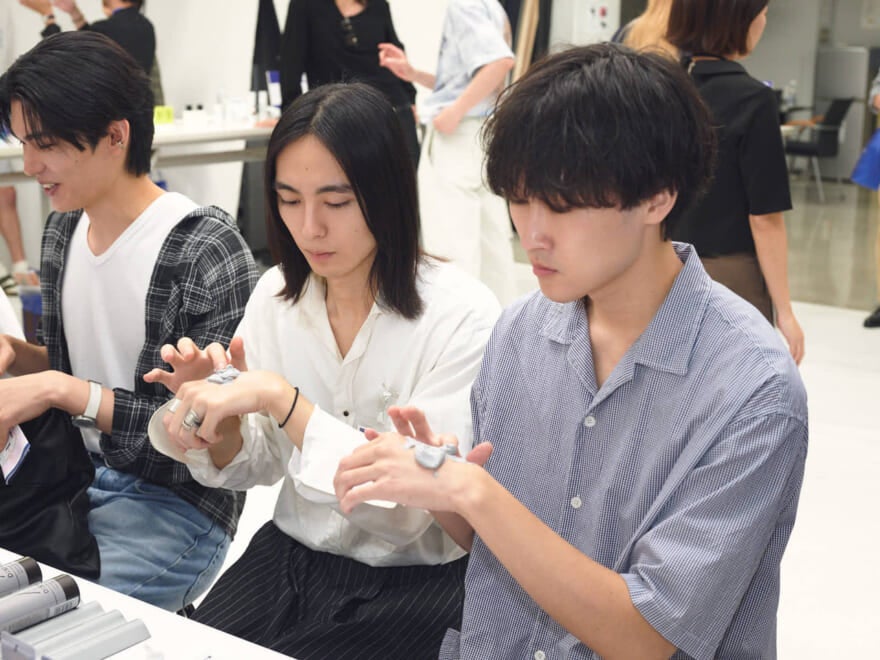 ディズム ブースの様子 モデル・海谷