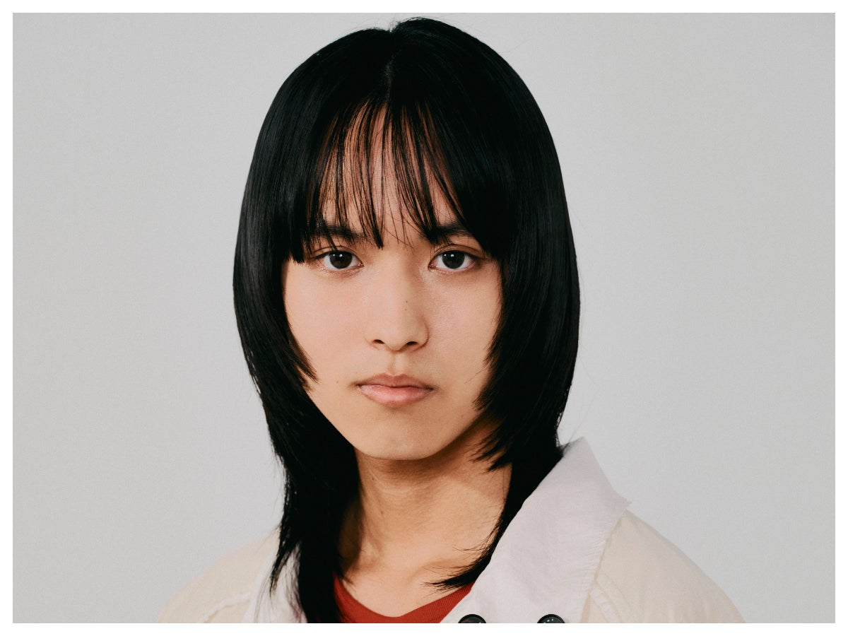 大内 晃輔くん／アンニュイなシースルー前髪にサッカーシャツでギャップを狙って。［ファイナリストたちのNEW LOOK］