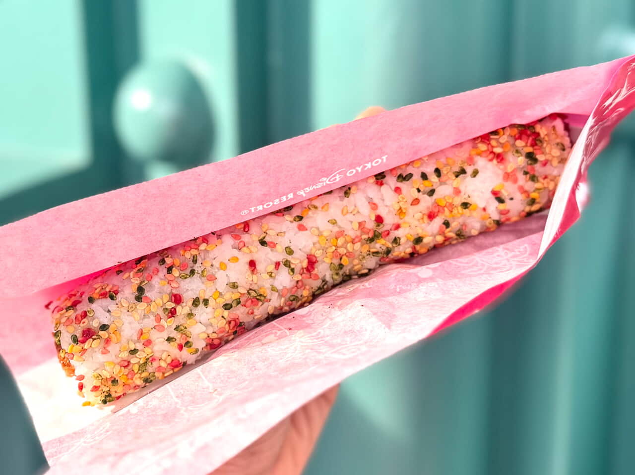 ディズニーシー食べ歩きおすすめ「寿司ロール（シュリンプ＆チキンカツ）」