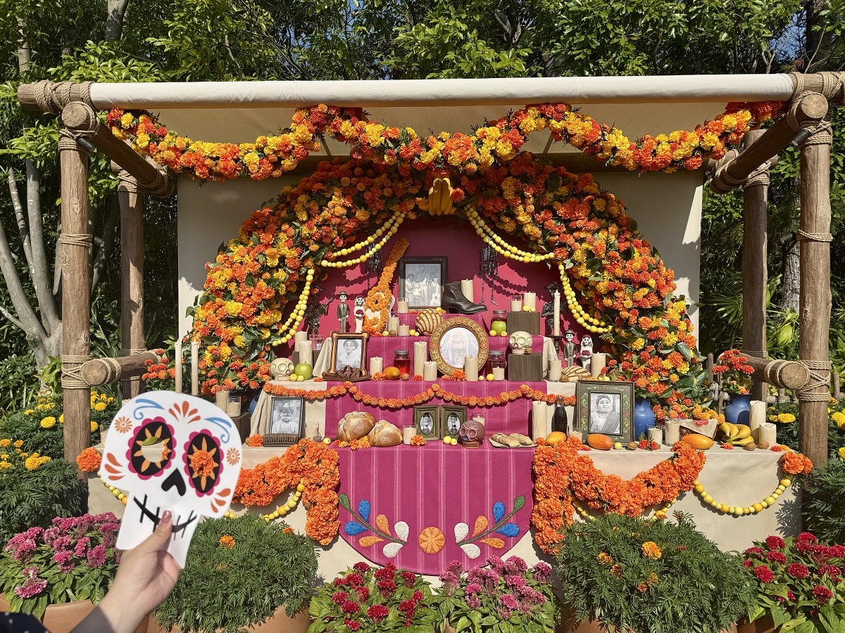 東京ディズニーシー初開催、リメンバーミーデコレーション、マリーゴールド