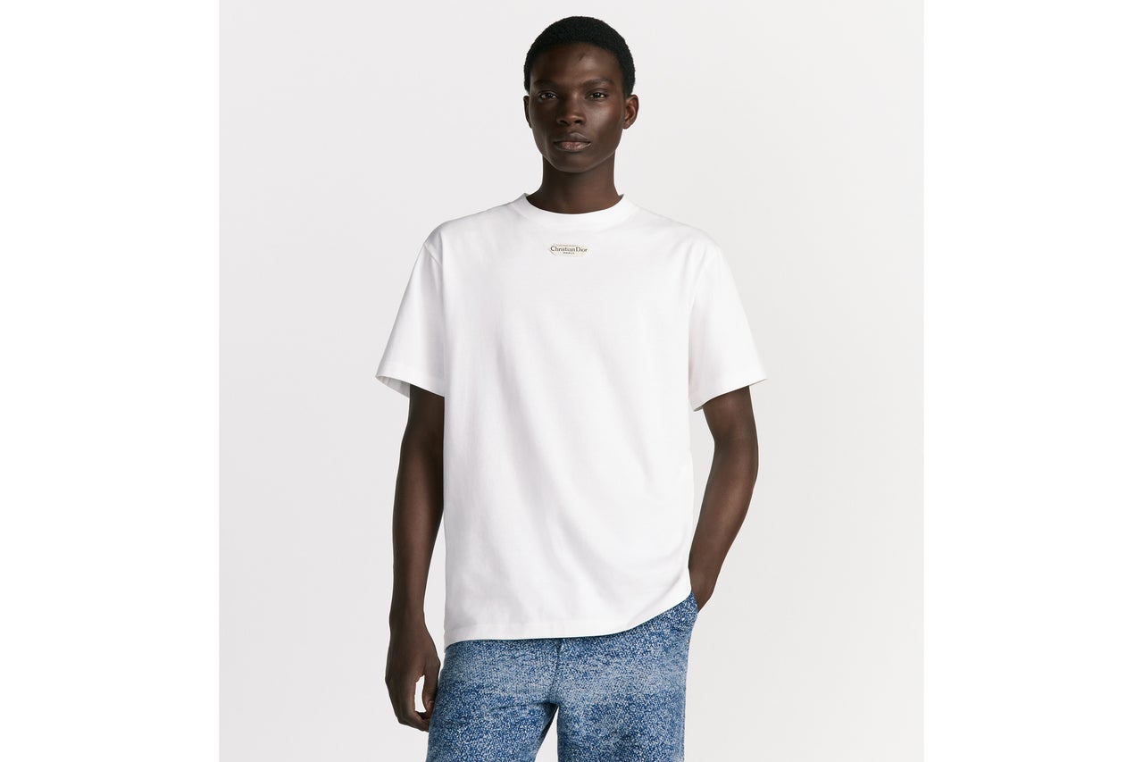 DIOR　Tシャツ　新作　コレクション　ホワイト　ルック２