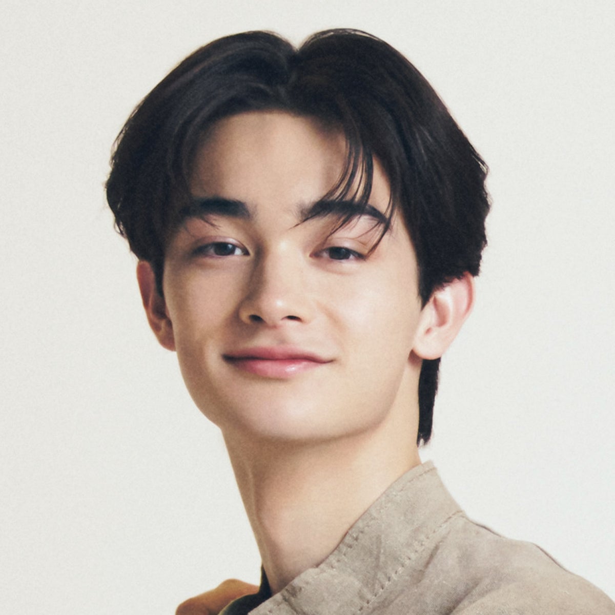 俳優・モデルの栄莉弥