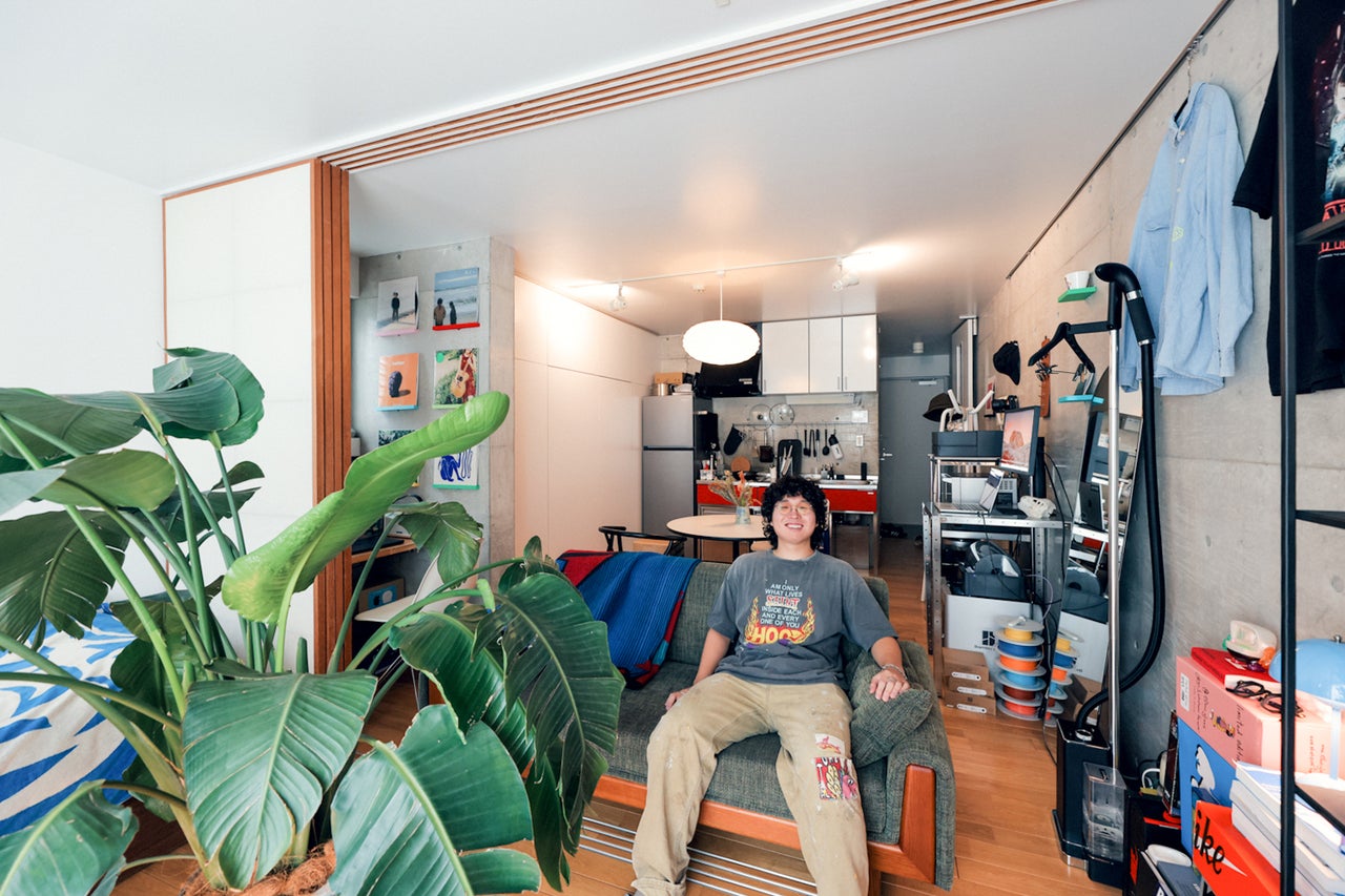 「1LDK 41平米 22帖」一人暮らしの理想を形に。名作家具と遊び心でデザイナーズ物件を自分らしく！【おしゃれ男子の部屋カタログ／Vol.40】