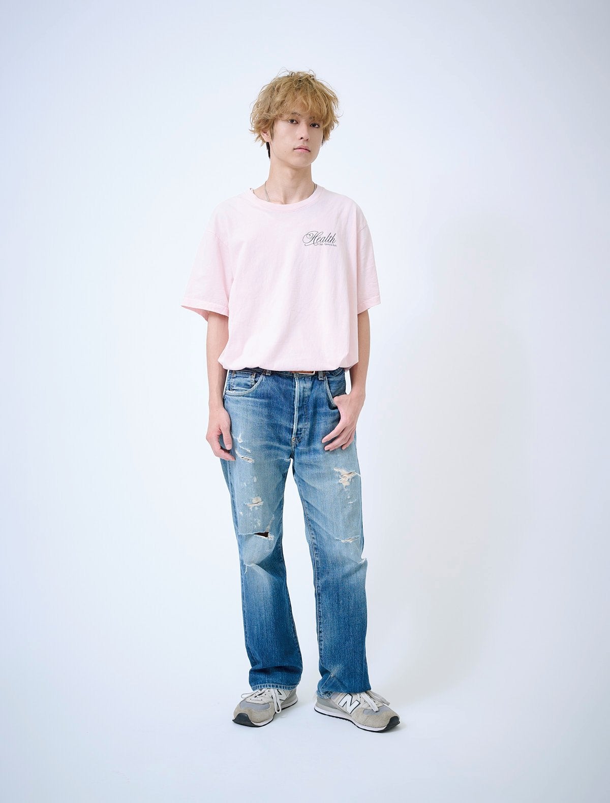 三尾維彦_全身コーディネート