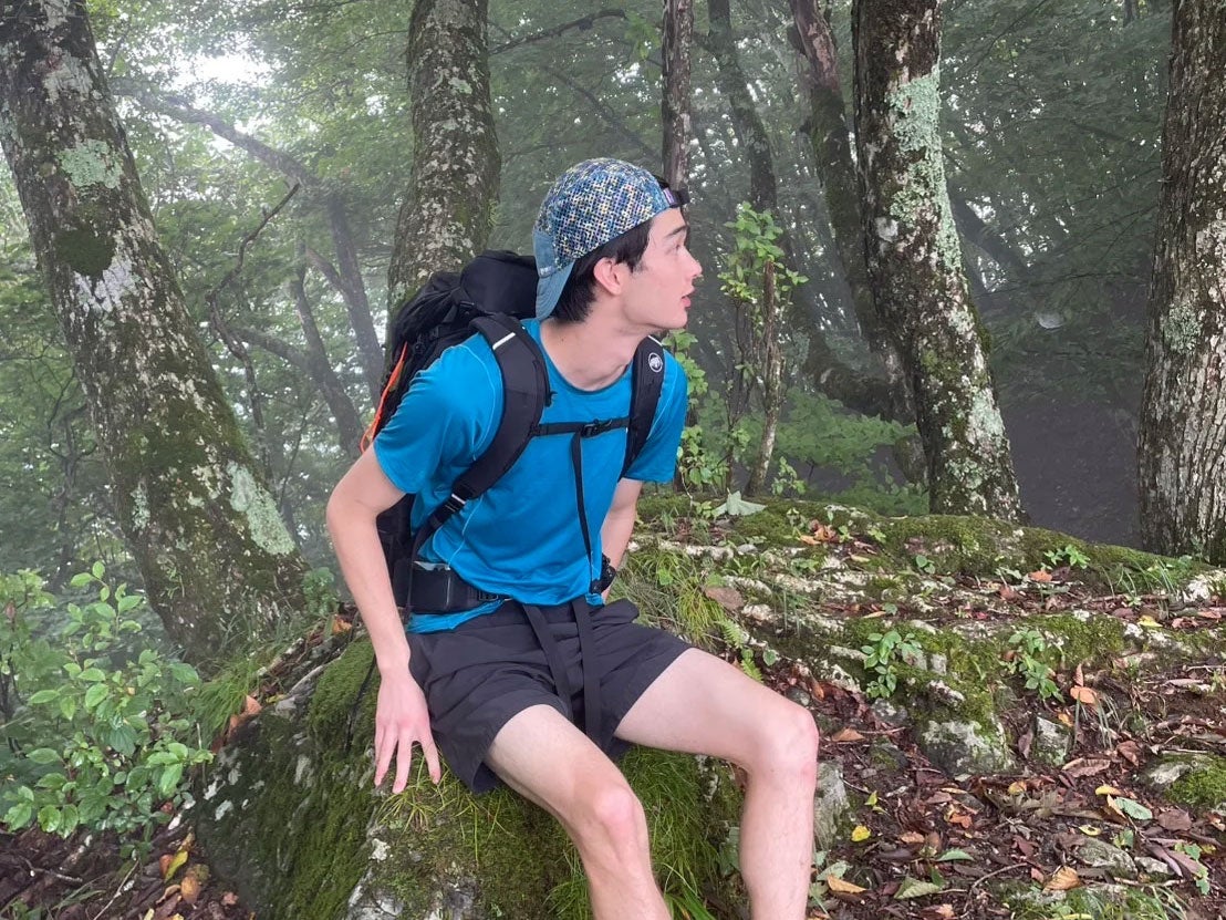 スマホはずっと圏外！ 一泊二日の登山でデトックス[栄莉弥ブログ]