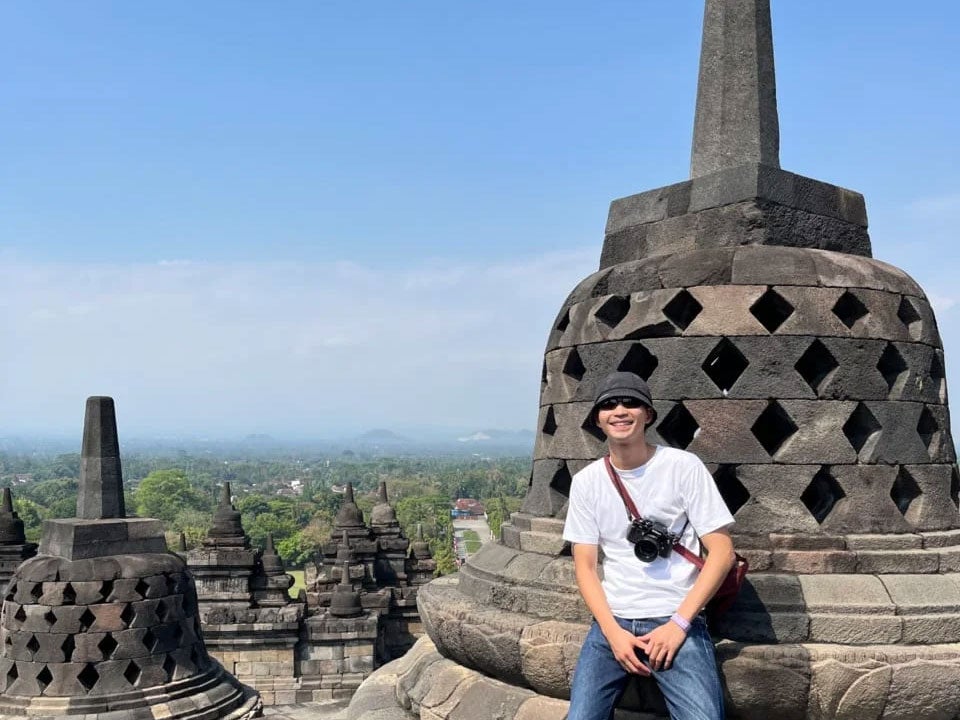 父に会いにインドネシアへ。寺院巡り、登山、コーヒー探し…10年ぶりの２人旅[中田圭祐ブログ]