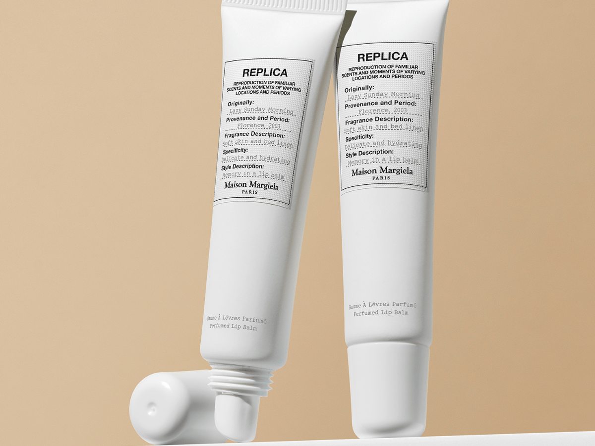 メゾン マルジェラ「レプリカ」フレグランスより初のリップバームが登場！ 唇ケアにレイジーサンデー モーニングの香りを。【11月20日(木)発売】