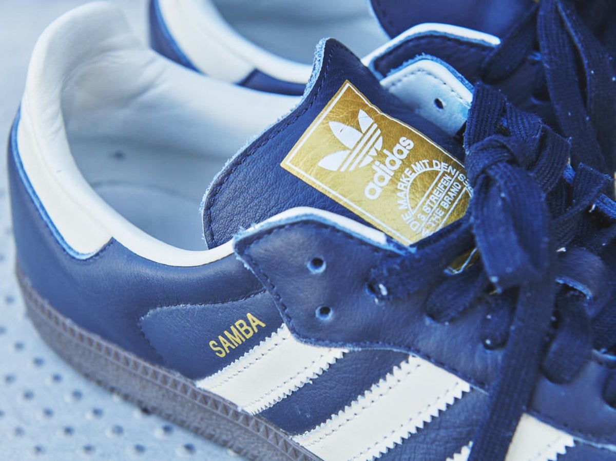 なんで「アディダス」の“大人ネイビー”に惹かれるんだろう。買ってよかった愛用スニーカー７選。