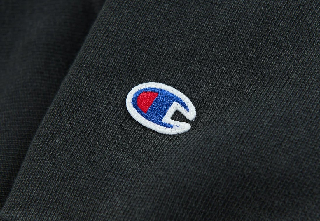 「チャンピオン リバースウィーブ®」を別注で。「プーマ」の白より使える“オフホワイト”スニーカーも！【服のプロが欲しい秋新作／BEAMS プレス編】