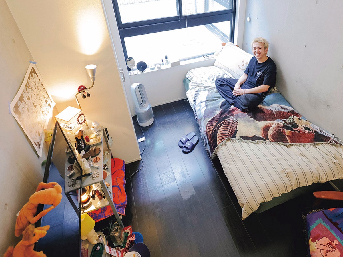 [1R 18㎡］ワンルームは間接照明で奥行きを出してカラフルな雑貨や小物で変化をつける！