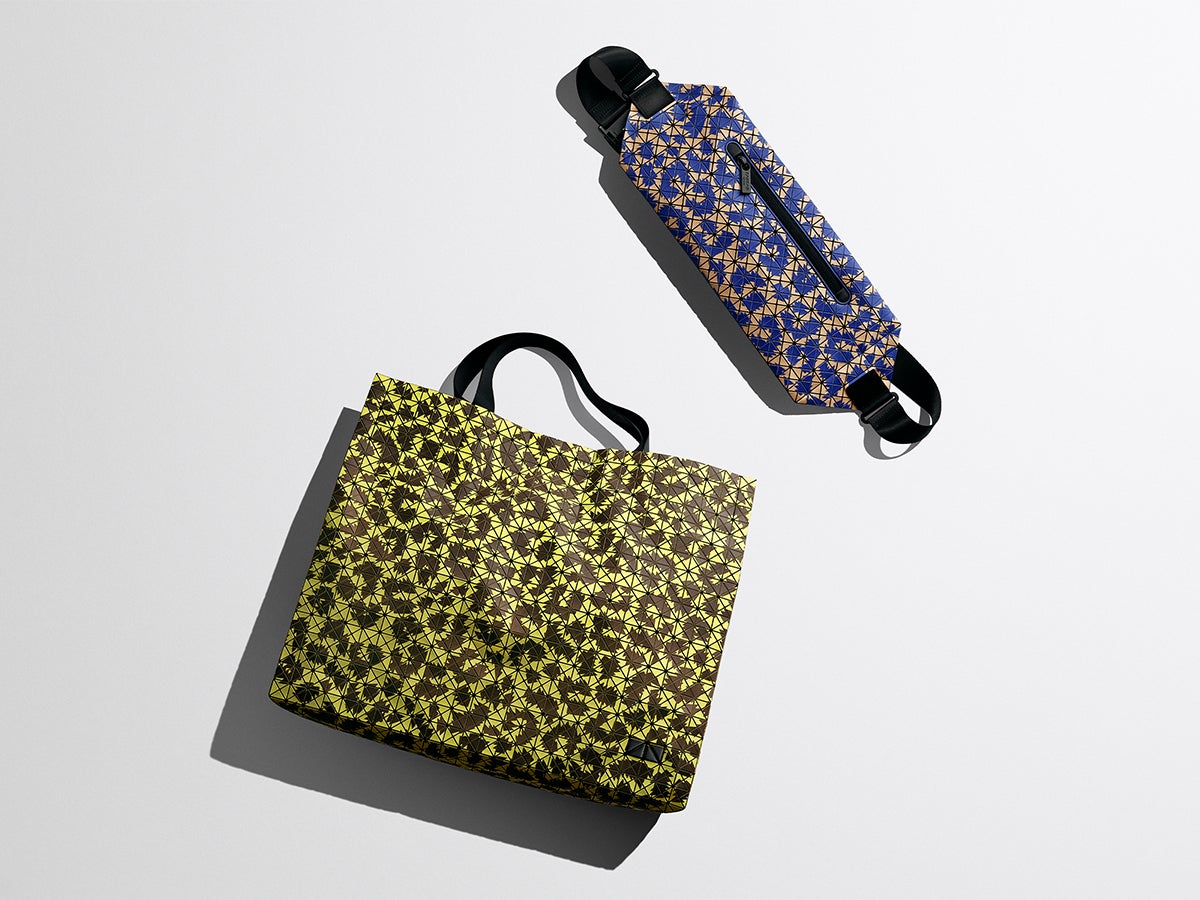 手仕事が生む新境地！BAO BAO ISSEY MIYAKE（バオ バオ イッセイ ミヤケ）の人気シリーズ“KURO”からモードな新作が登場！