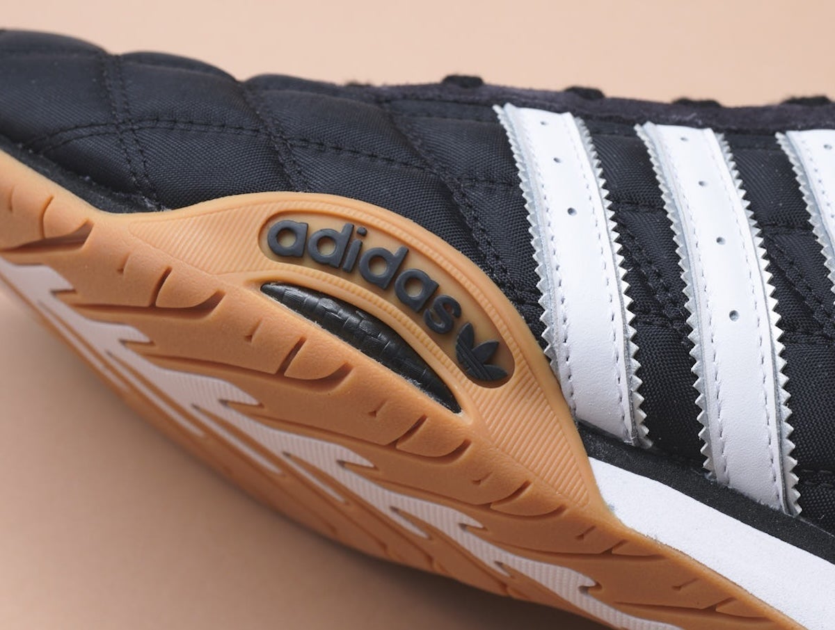 [Gallery]完売前に買うべき秋の新作「黒スニーカー」３選。ニューバランス、アディダス、ナイキから最強の１足をプロがピックアップ。