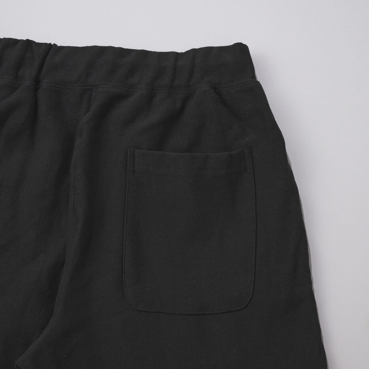 ファミマ(コンビニエンスウェア)のスウェットパンツ くろのバックポケット