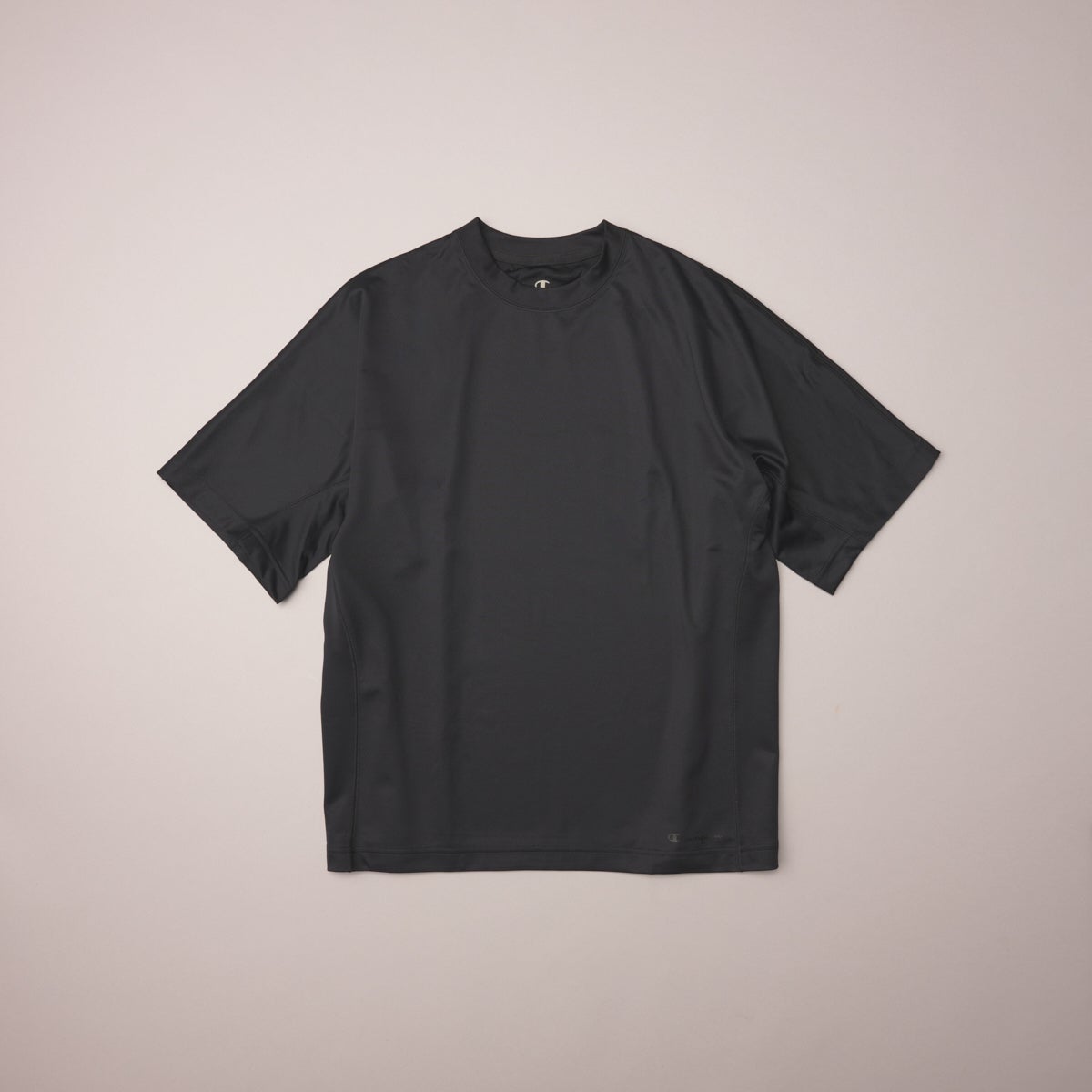 エディターが愛用するチャンピオンの愛用リカバリーウェアのTシャツ