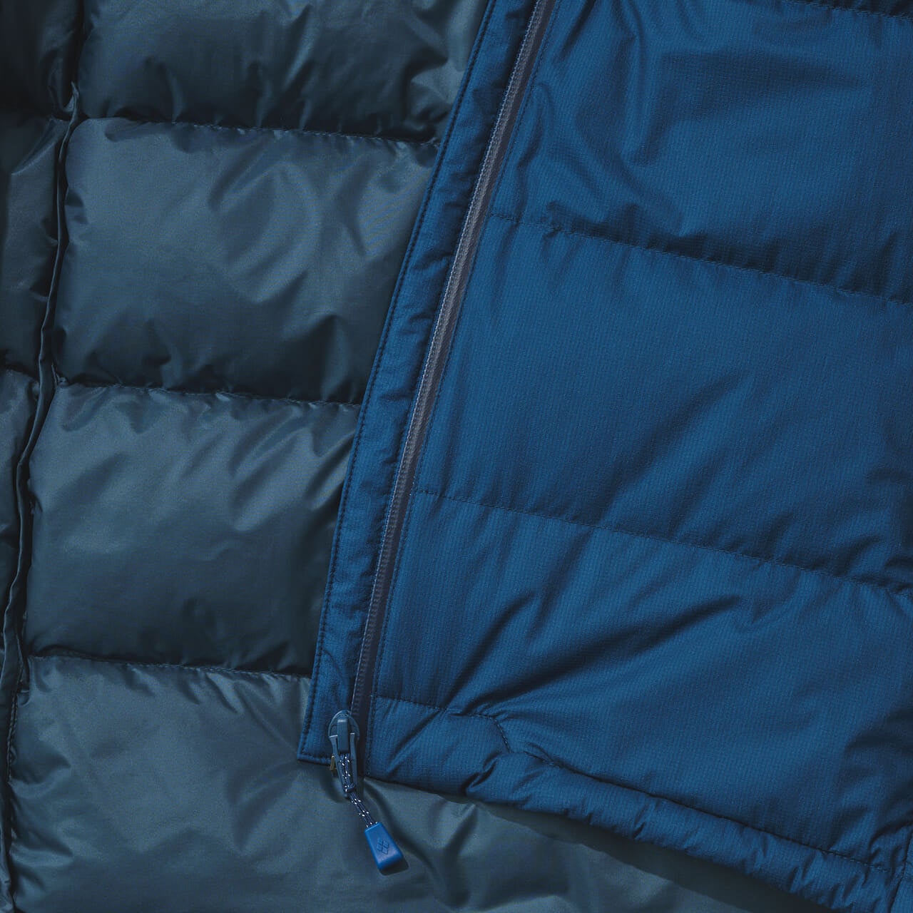 モンベルのパーマフロスト ライトダウンジャケットの裏地