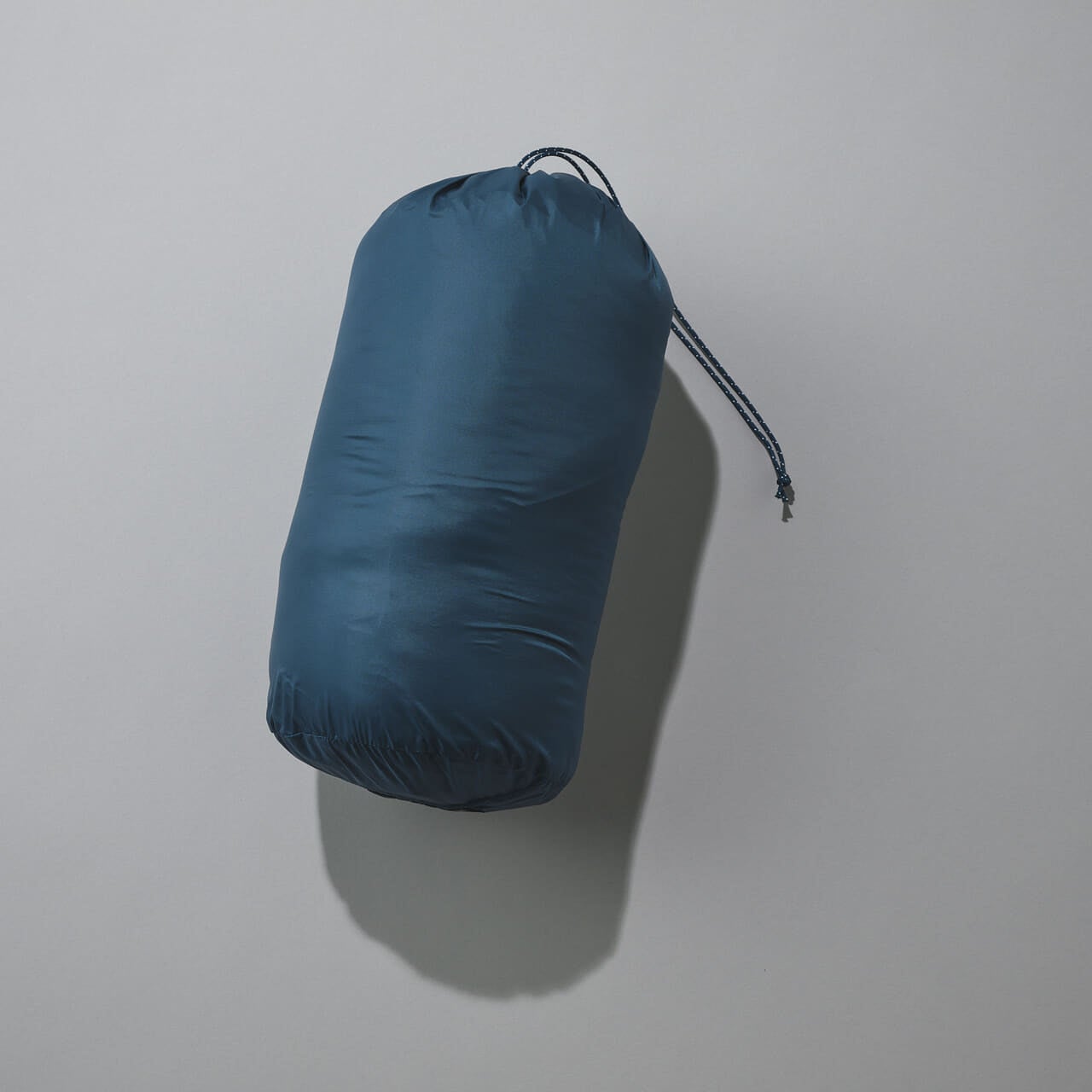 モンベルのパーマフロスト ライトダウンジャケットのスタッフサック