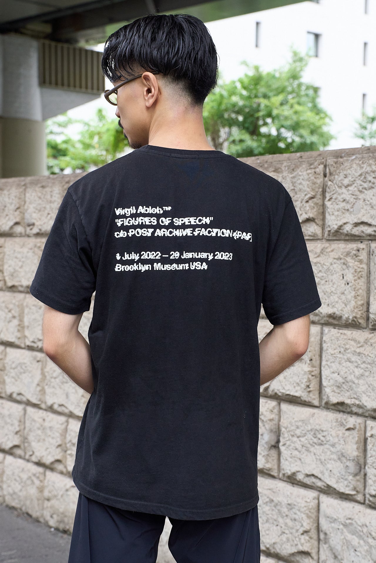 バージルアブロのTシャツ　背面