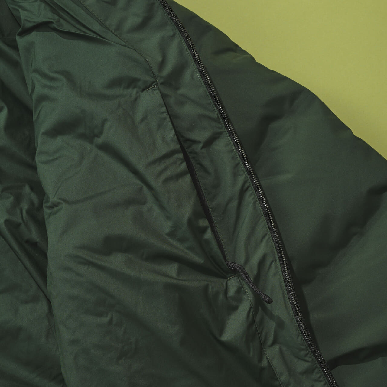 パタゴニアのメンズ・ジャクソン・グレイシャー・ジャケット ダウンの内ポケット