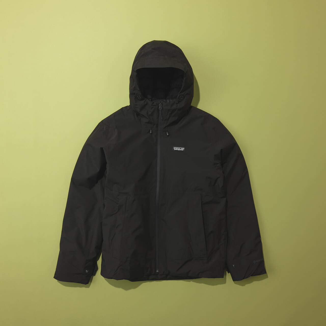 パタゴニアのメンズ・ライトウェイト・ストームシャドー・ジャケット ダウン