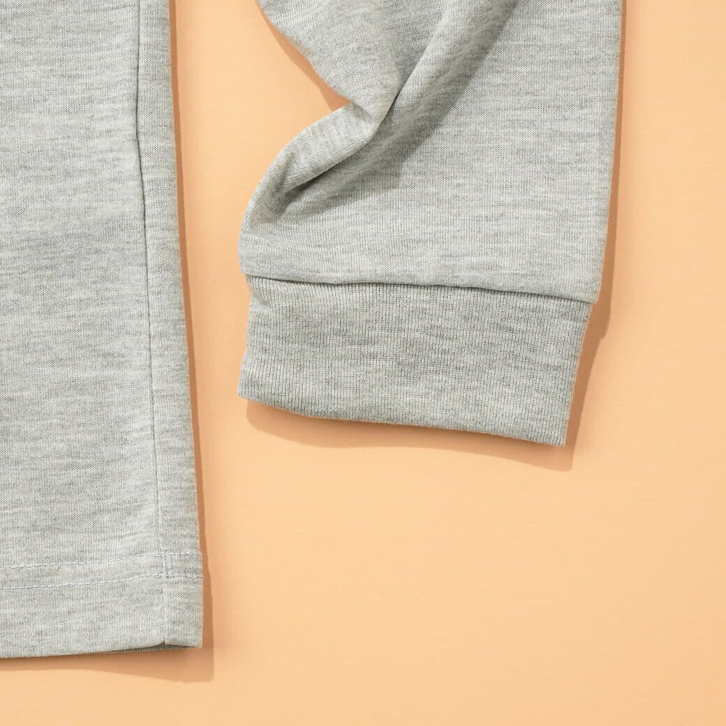 モンベルの50th WIC.ロングスリーブT サミッツ シャツの袖口と裾