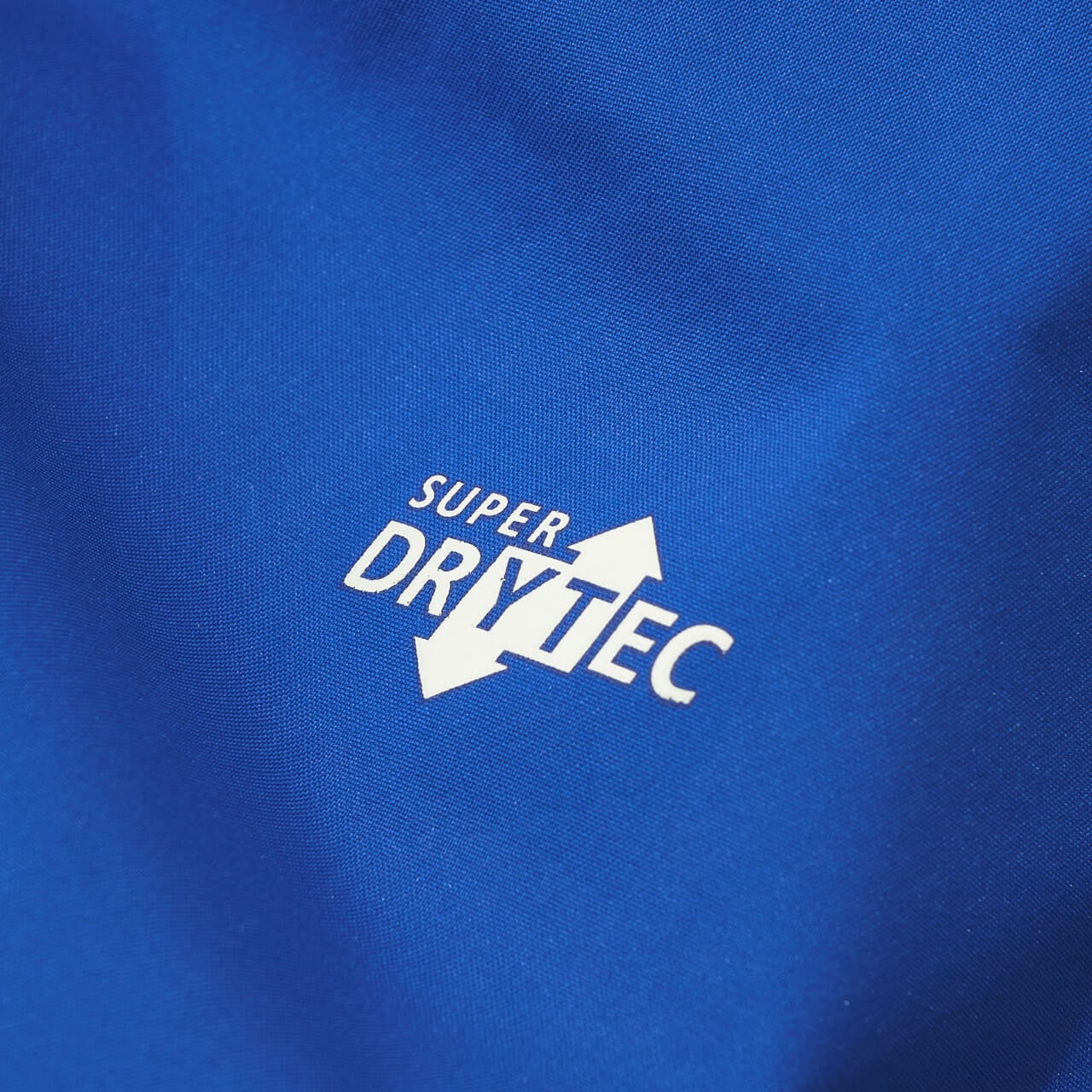 モンベルの50th スーパードリューパーカ の生地の寄り