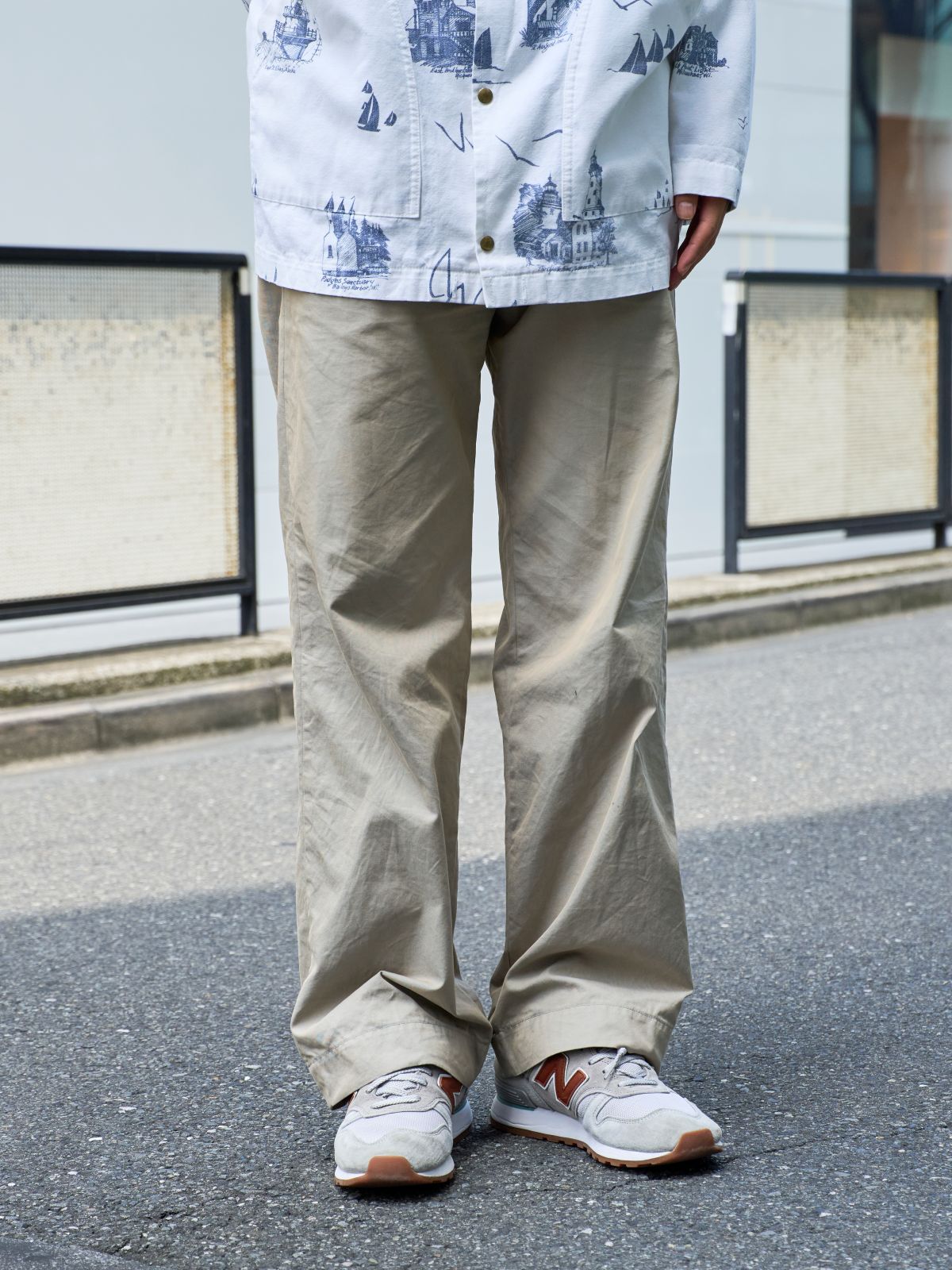 warder チノパンツ