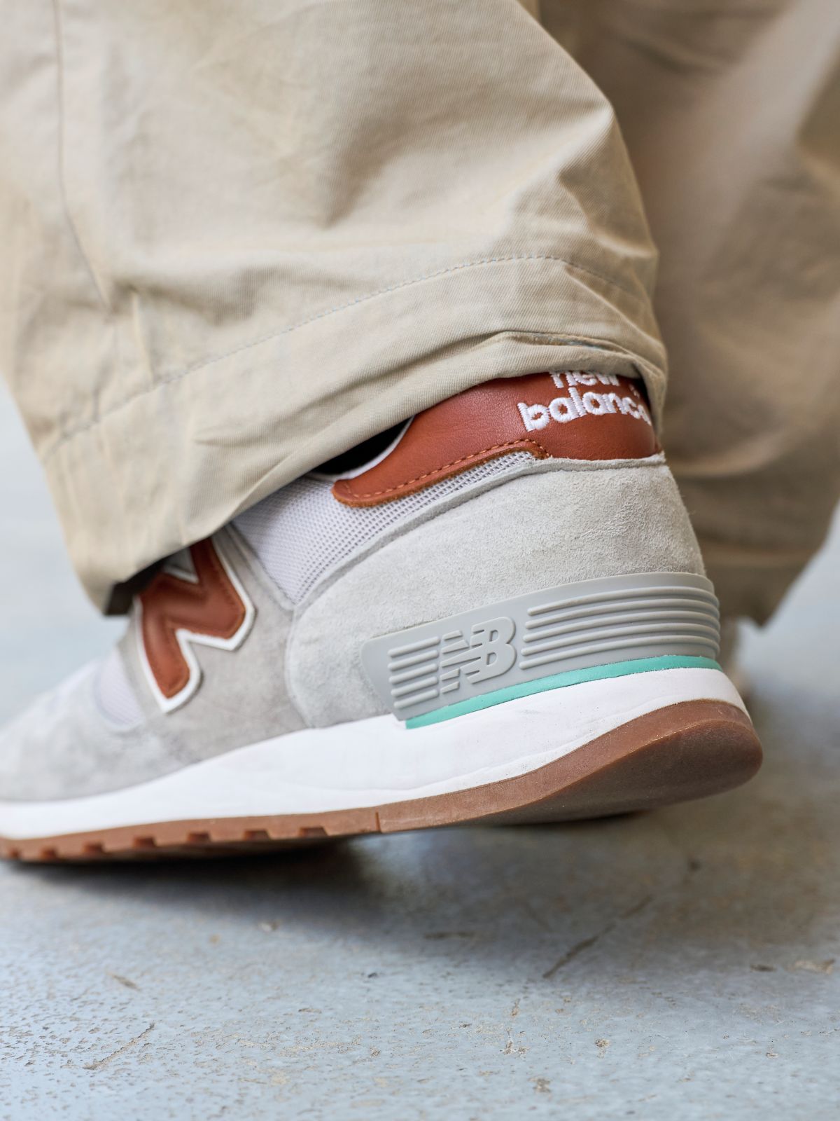 ニューバランス670　ヒールカウンター