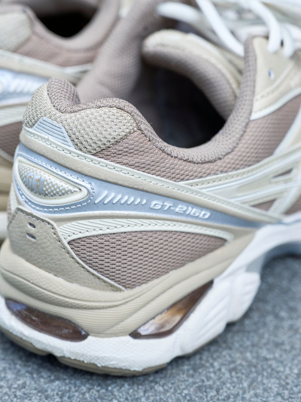 アシックス　GT-2160　ヒールカウンター