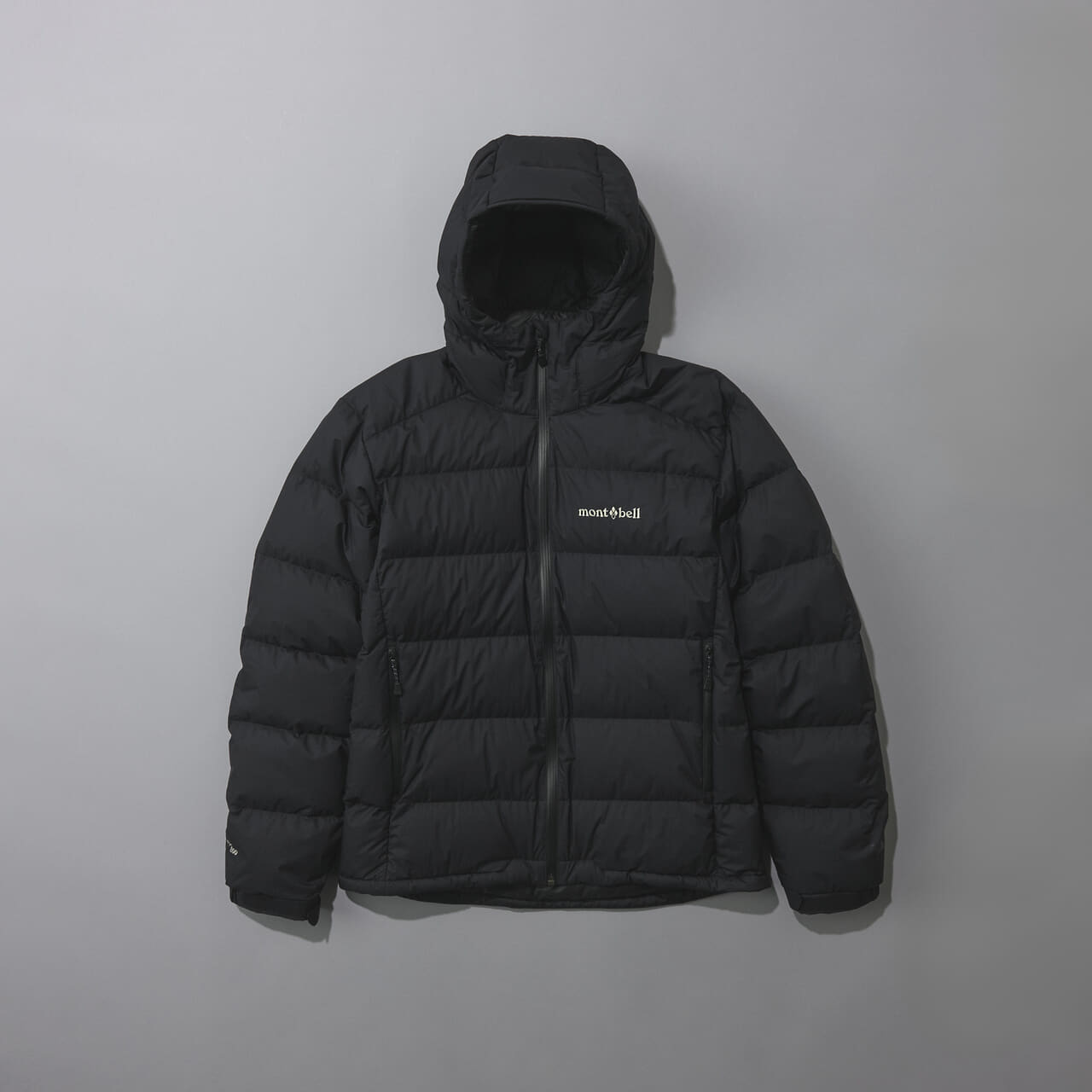 モンベルのパーマフロスト ライトダウンパーカ
