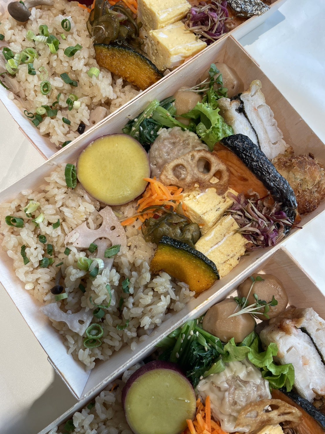 「BEAMS PLUS LIMITED STORE」 ニット コレクション お弁当