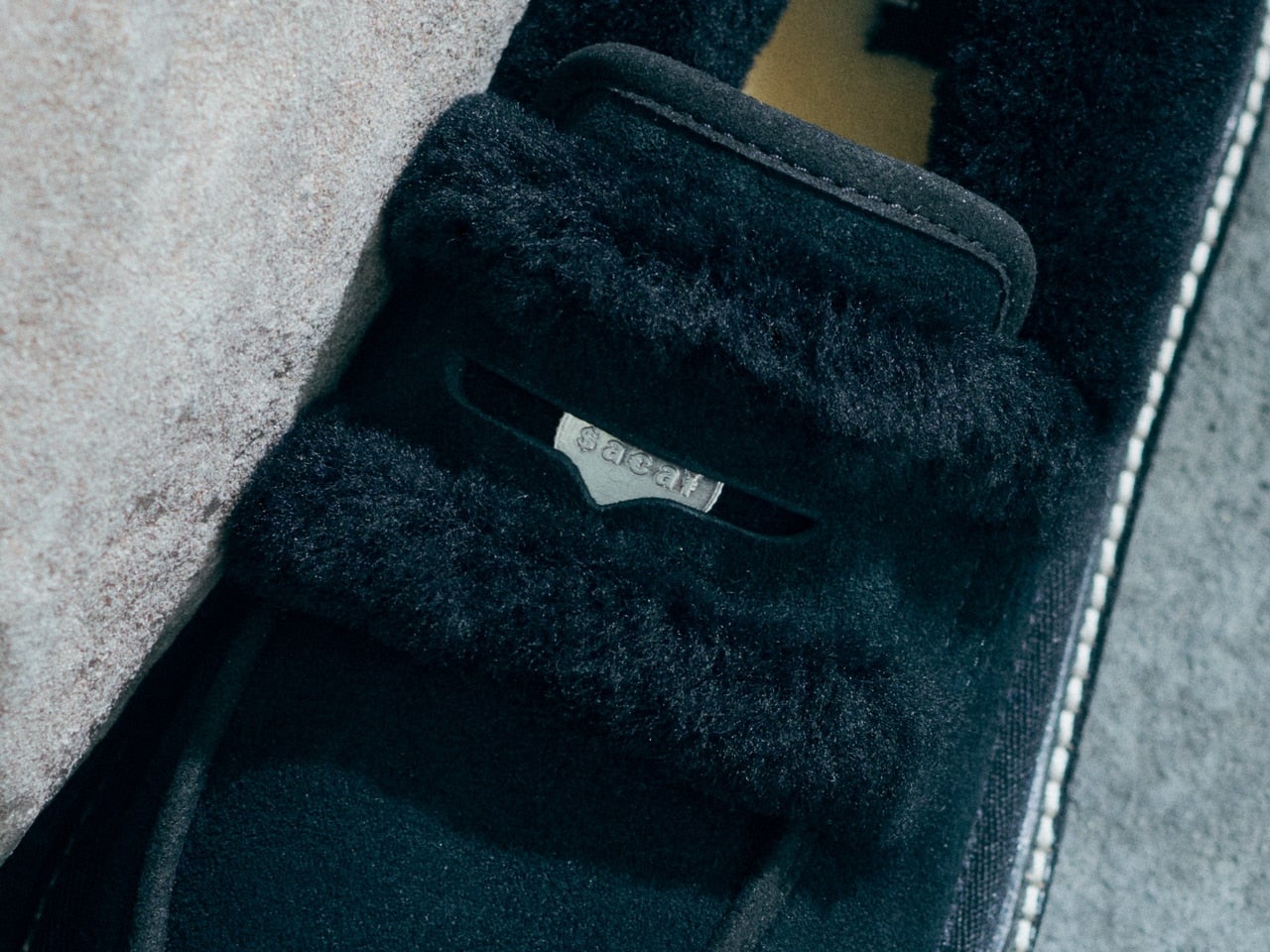 こんな「UGG®(アグ)」見たことない！「サカイ」とのコラボで上品なのに可愛すぎるブーツやローファー３型が誕生！