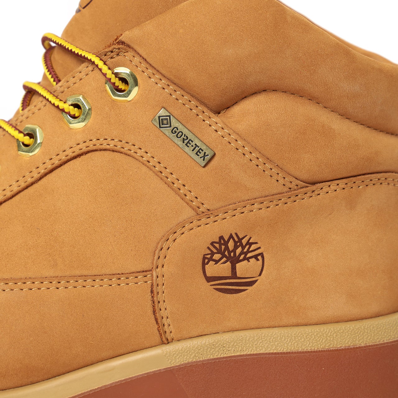 Timberland × BEAMS　ティンバーランド　ビームス　　キービジュアル　ロゴ寄り