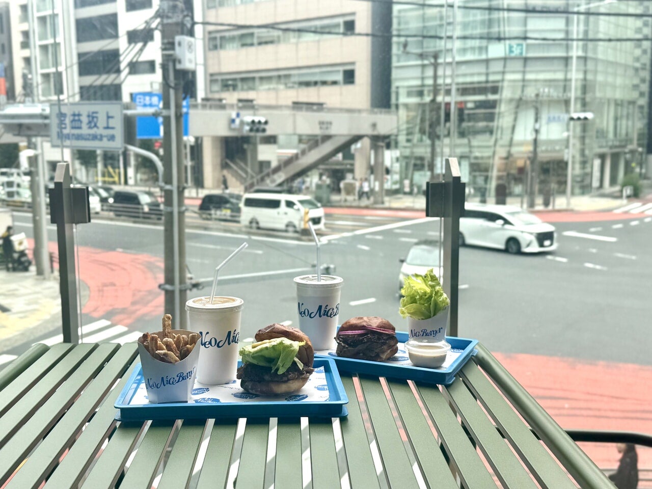 ネオナイスバーガーからの風景
