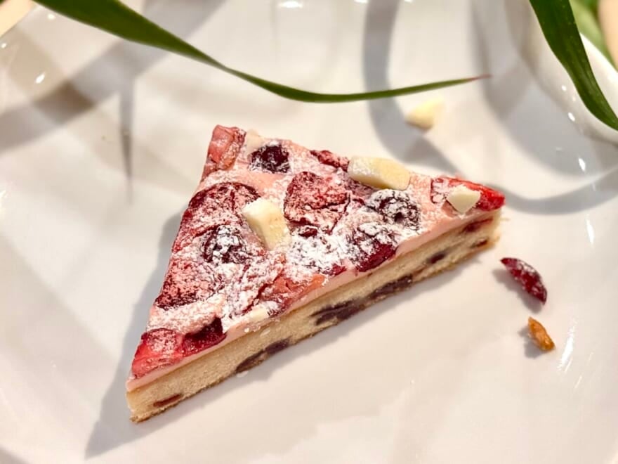 スタバホリデーフード「クランベリー ブリスバー」